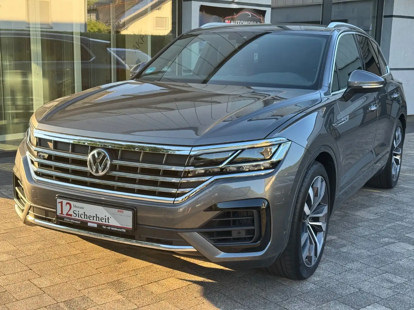 Volkswagen Touareg 3.0 TDI R-Line 4Motion*Allradlenkung*LED Gris - 1