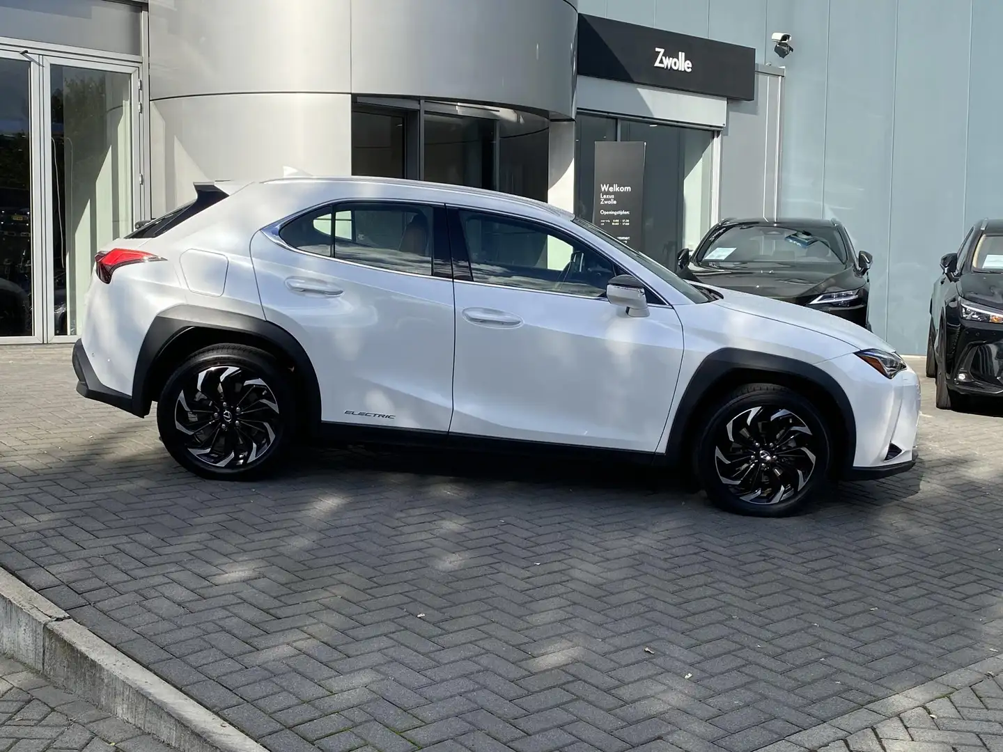 Lexus UX 300e Business line Pro 54 kWh NL-AUTO LEDER STOELVERWAR Blanc - 2
