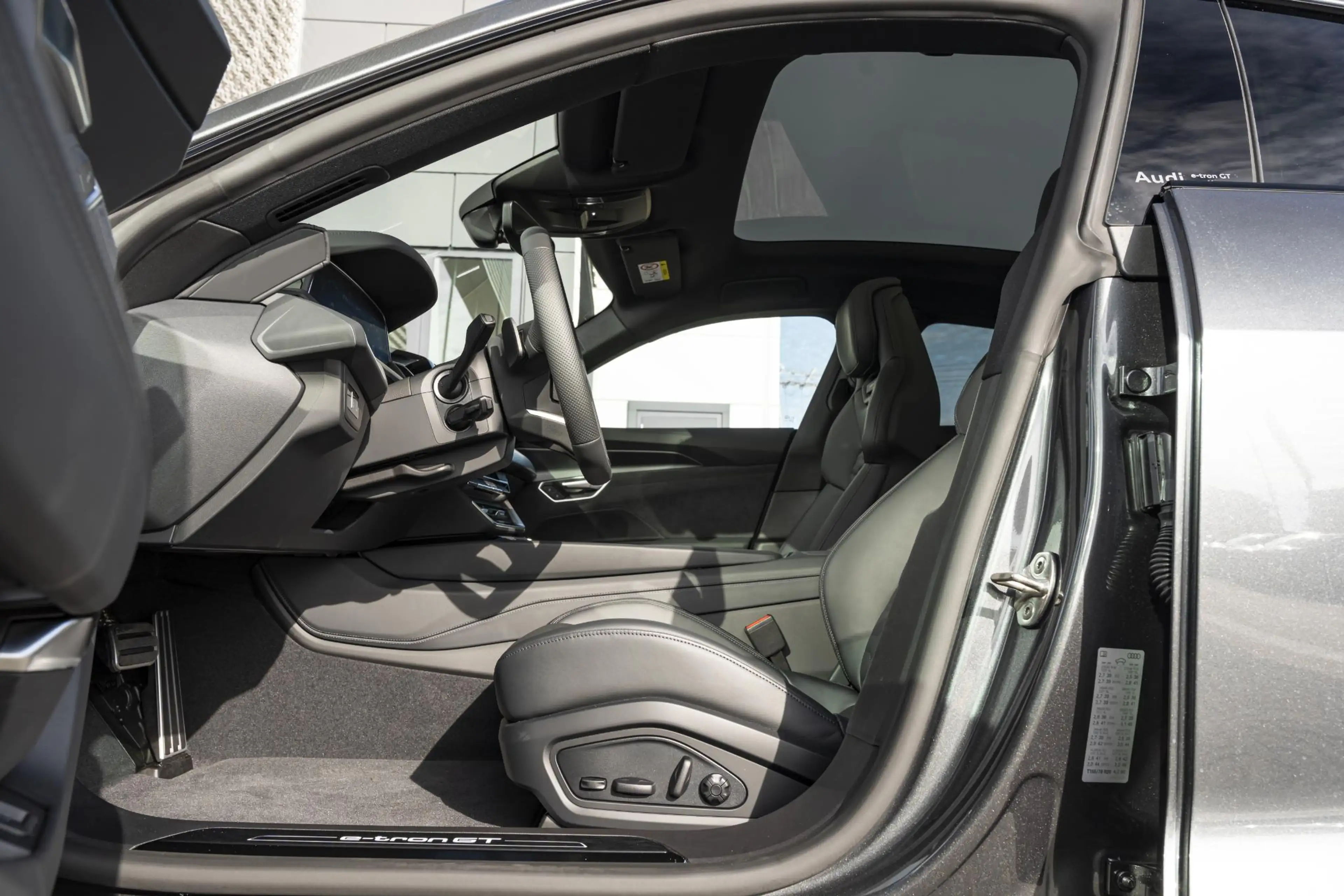 Audi e-tron GT e-tron GT 97 kWh 370 kW / 503 PK Sportback Elektr. — photo 10