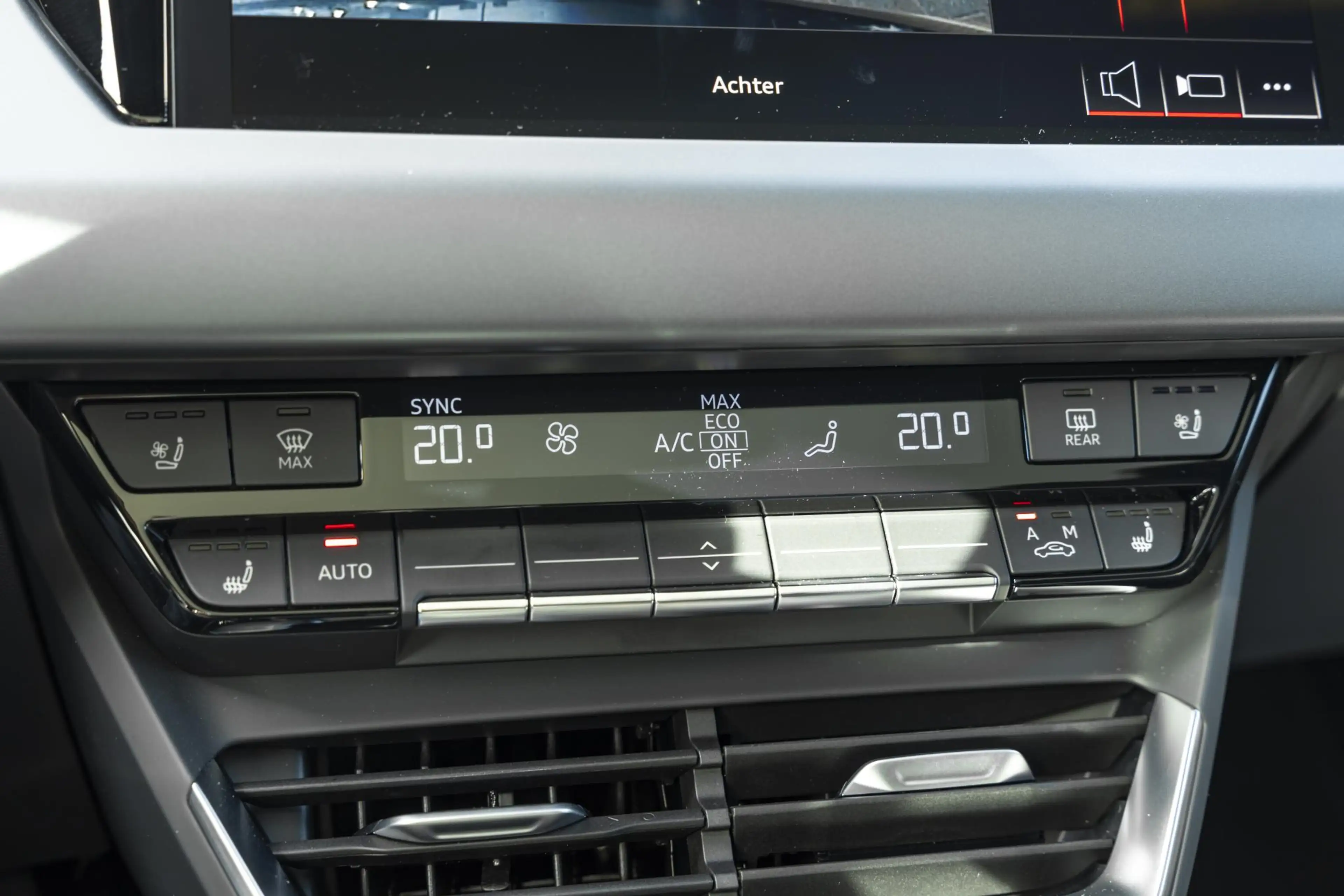 Audi e-tron GT e-tron GT 97 kWh 370 kW / 503 PK Sportback Elektr. — photo 8