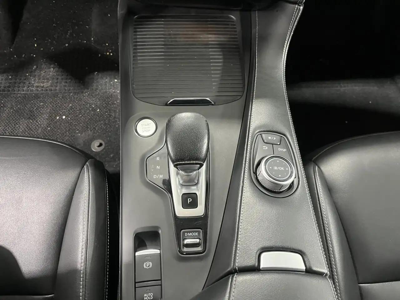 Infiniti QX50 снимка Infiniti QX50