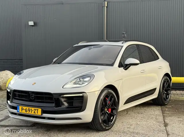 2022 Porsche Macan in Grey for sale