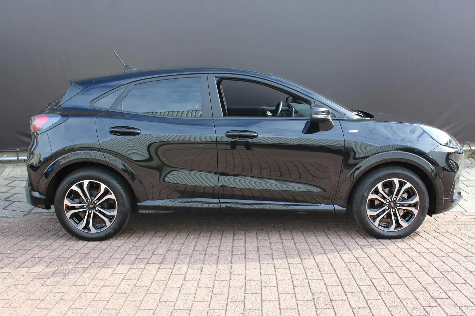 Ford Puma 1.0 EcoBoost Hybrid ST-Line | Winterpakket | Achte Noir - 2