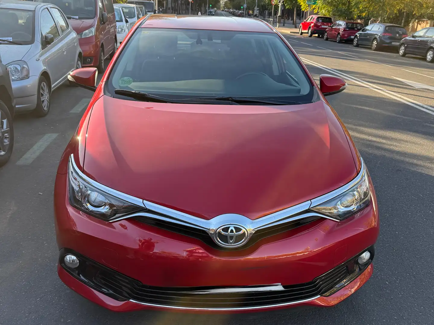 Toyota Auris Auris Touring Sports 120T Active Active Rojo - 1