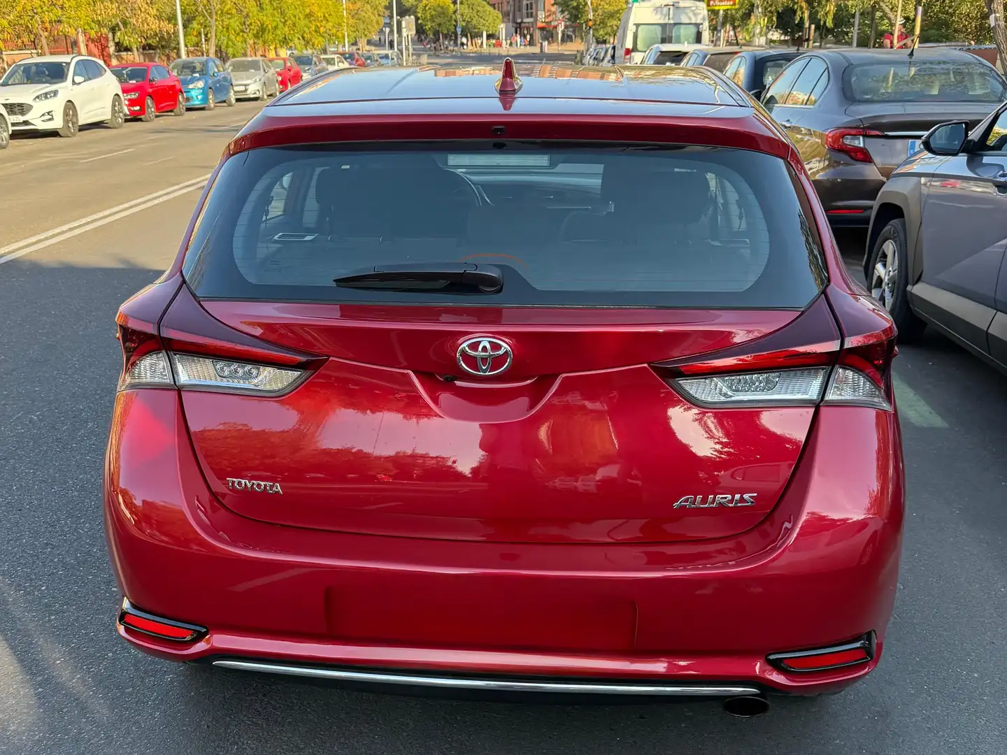 Toyota Auris Auris Touring Sports 120T Active Active Rojo - 2