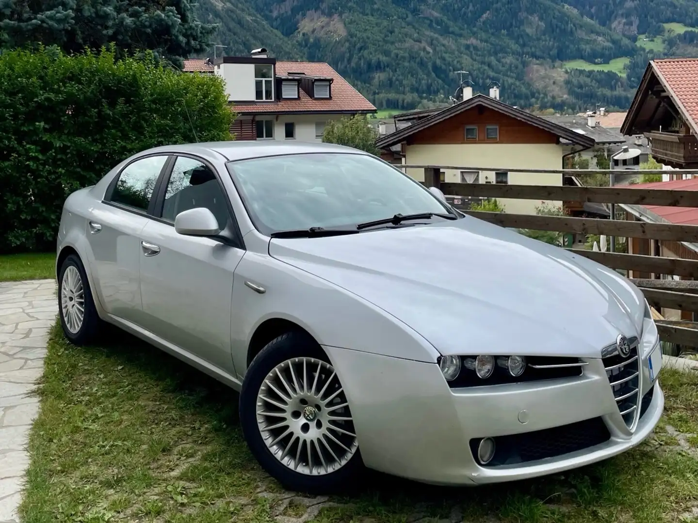 Alfa Romeo 159 159 Berlina1.9 jtdm 16v Progression 150cv Argento - 1