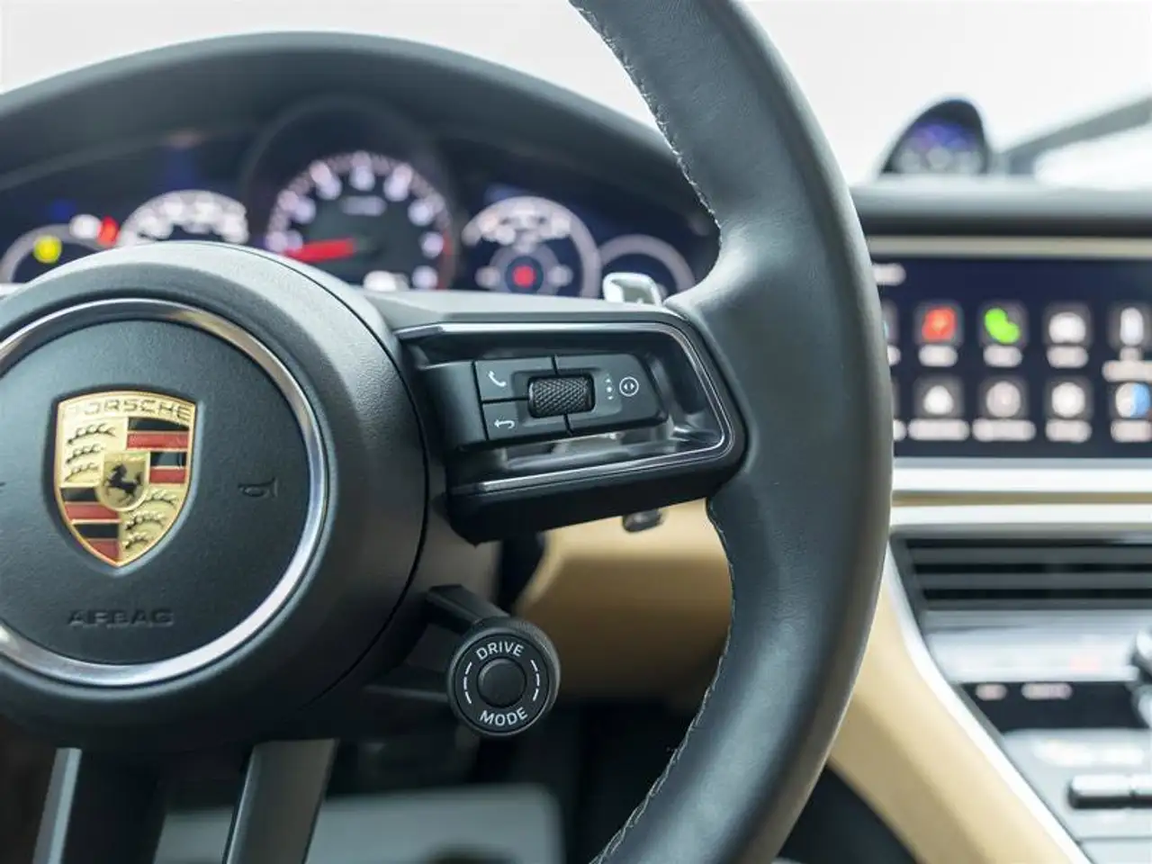 Porsche Panamera снимка Porsche Panamera