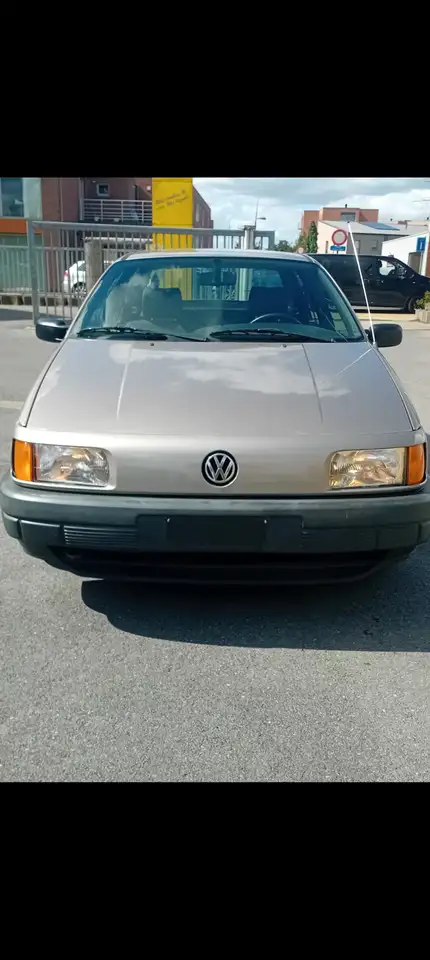 Volkswagen Passat Unieke VW Passat B3 1.6 benzin B(1991) – 150.000km, foto 3