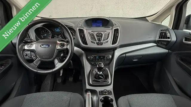 Ford C-Max view 3