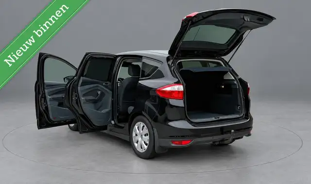 Ford C-Max view 2