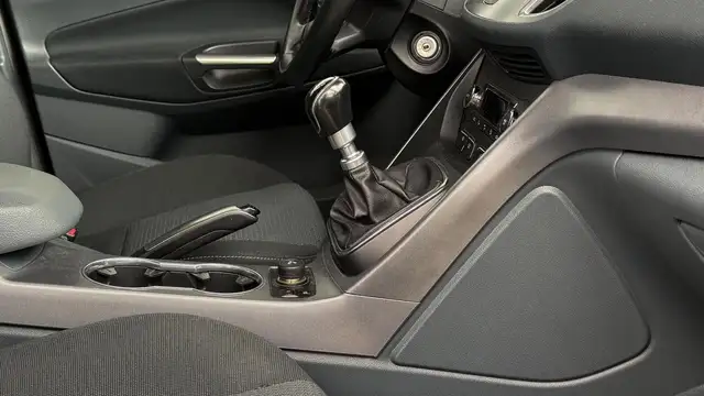 Ford C-Max view 14