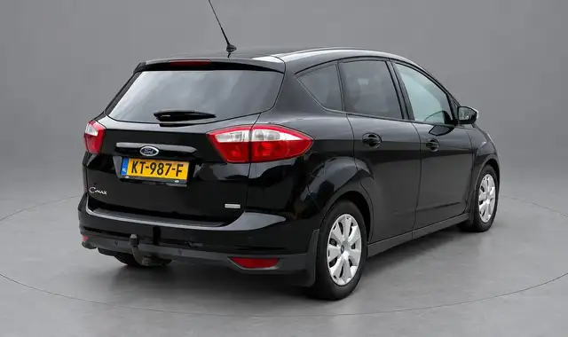 Ford C-Max view 8