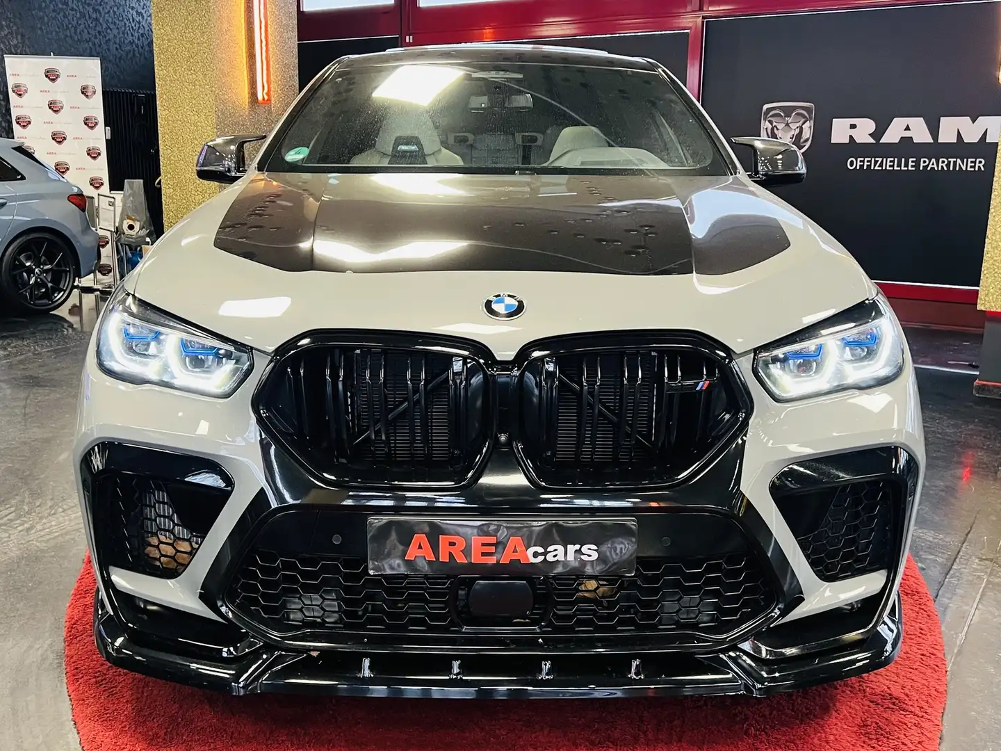 BMW X6 M COMPTION PANO AKR LASER HUD SOFT B&W 360 Grau - 2