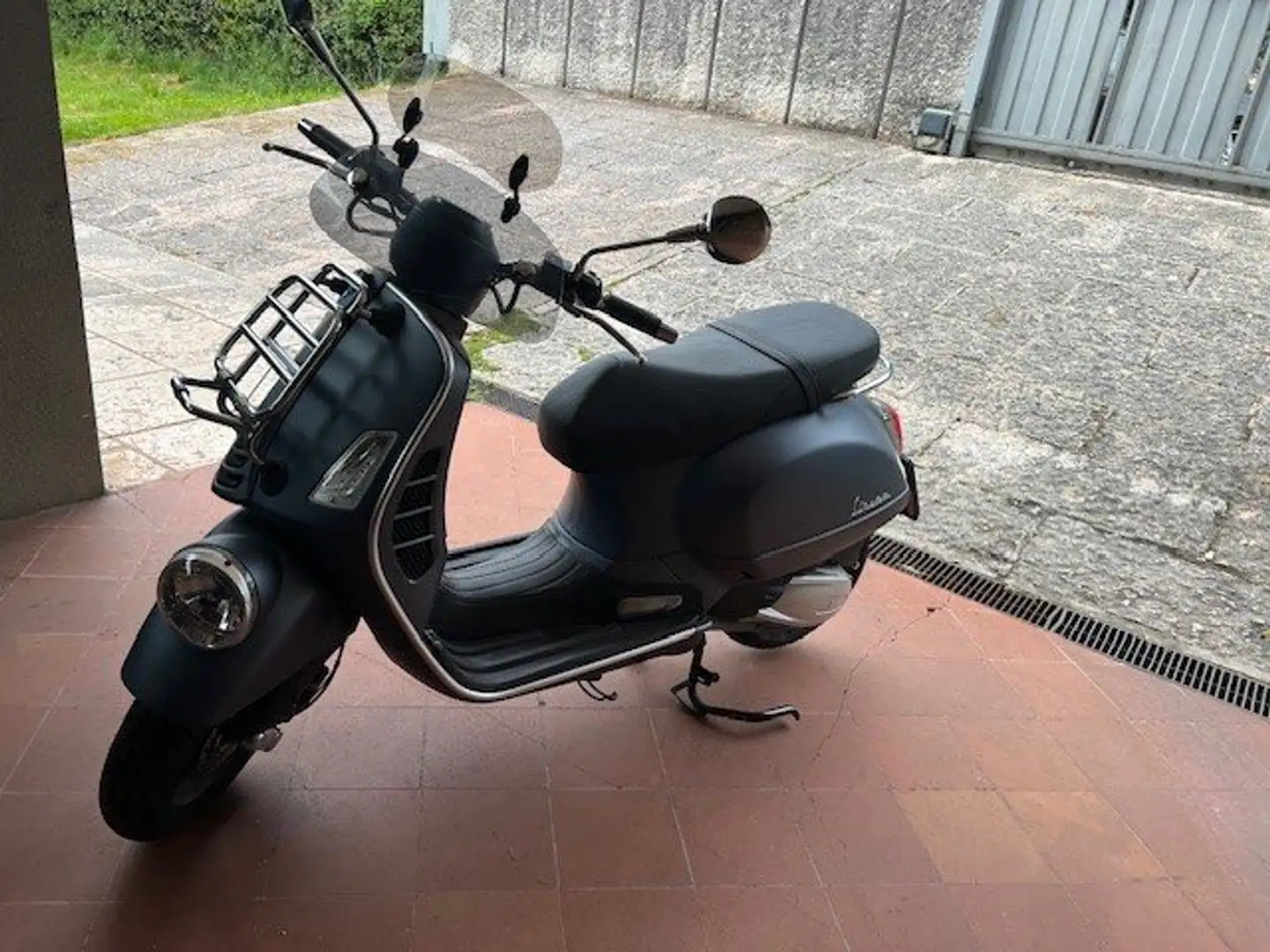 Vespa GTV 300 6 giorni Grigio - 1