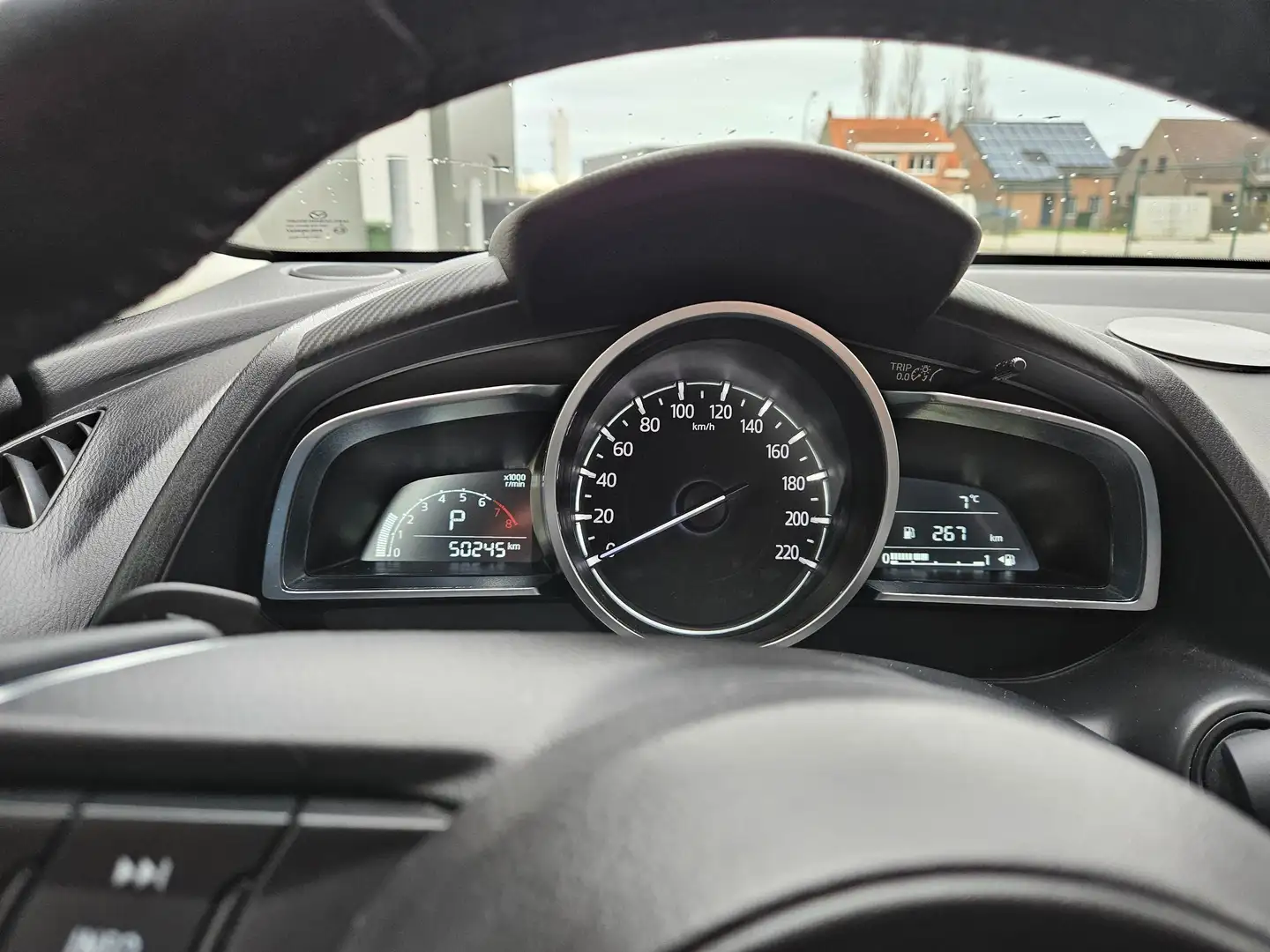 Mazda 2 2 SKYACTIV-G 90 Aut. Exclusive-Line Grijs - 2