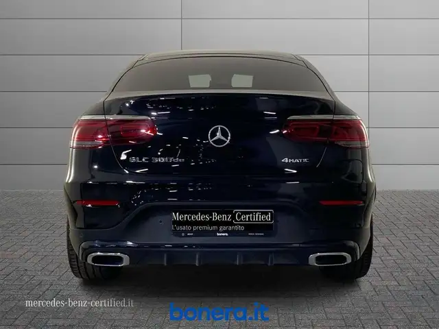 Mercedes-Benz 300 view 5
