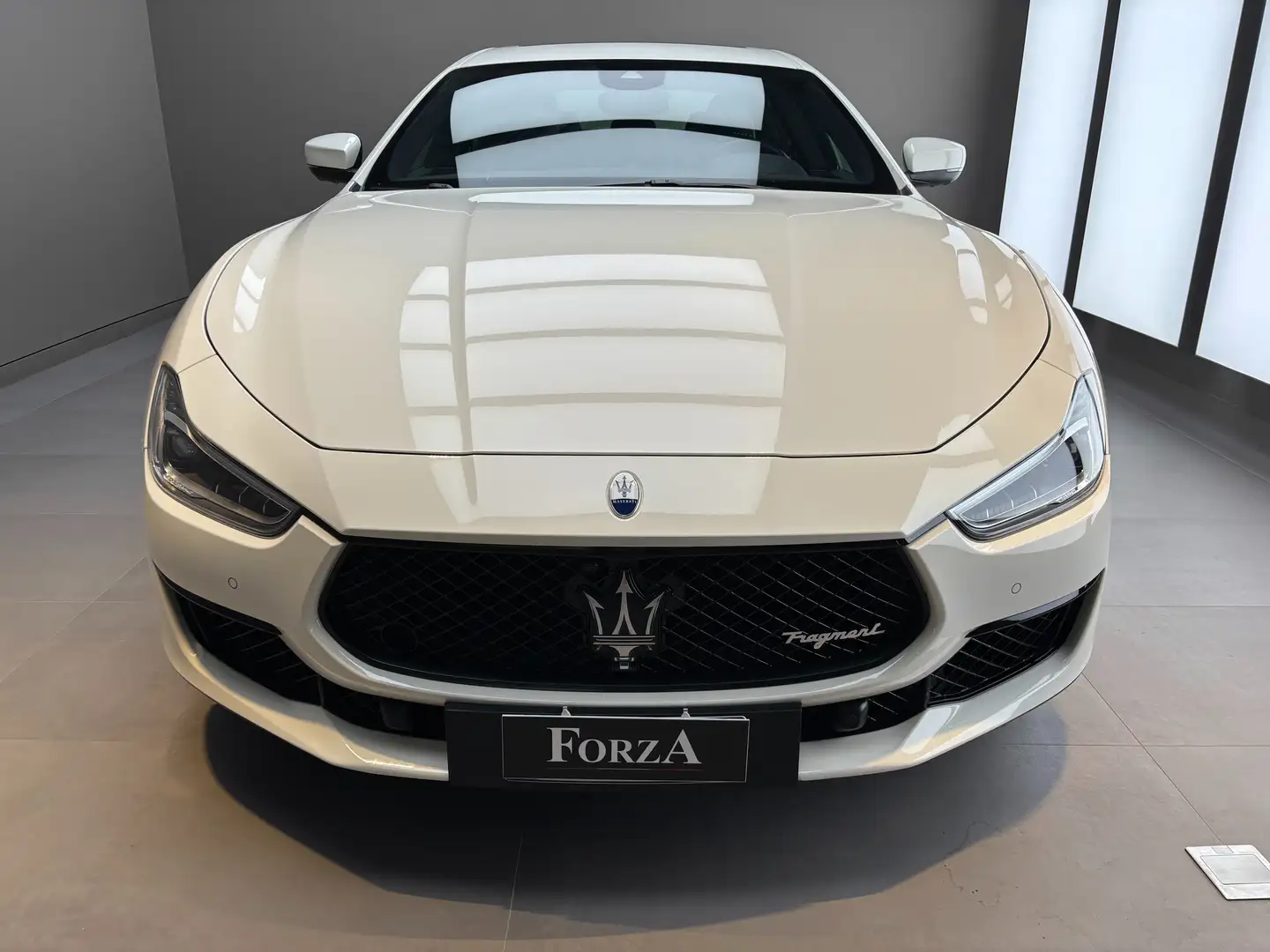 Maserati Ghibli Ghibli 330cv auto Edizione Speciale Fragment Blanc - 2
