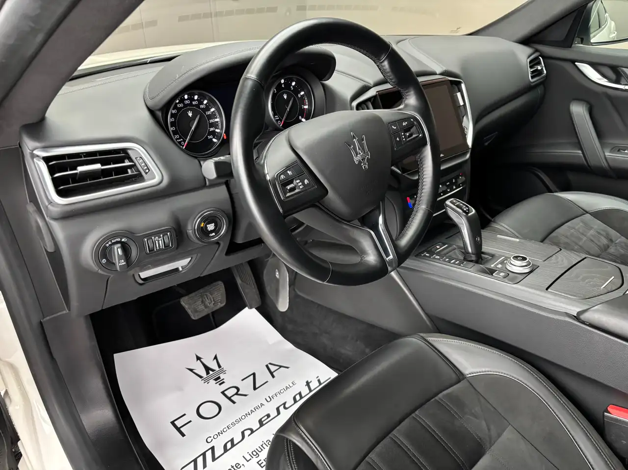 Maserati Ghibli 2022 — фото 10
