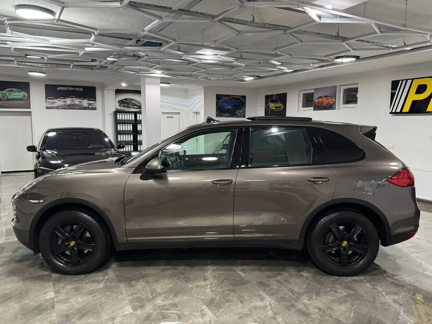 Porsche Cayenne 3.0 Diesel / Panorama Xenon Tempomat AHK Braun - 2