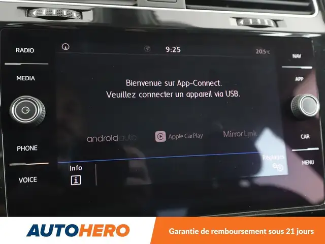 Volkswagen Golf view 24