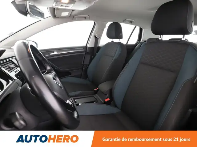 Volkswagen Golf view 10