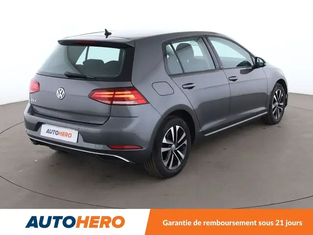 Volkswagen Golf view 6