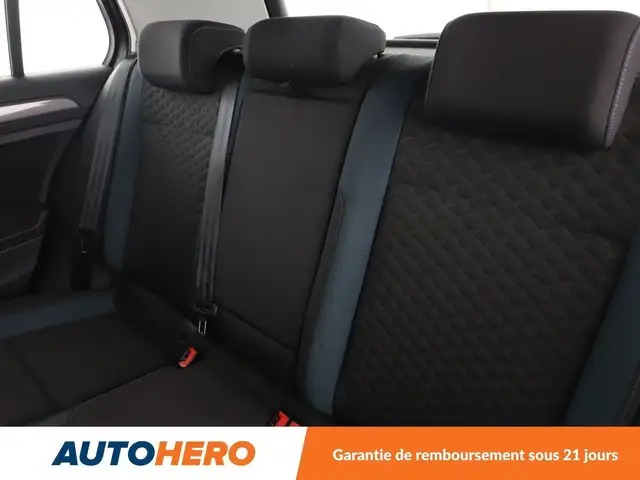 Volkswagen Golf view 14