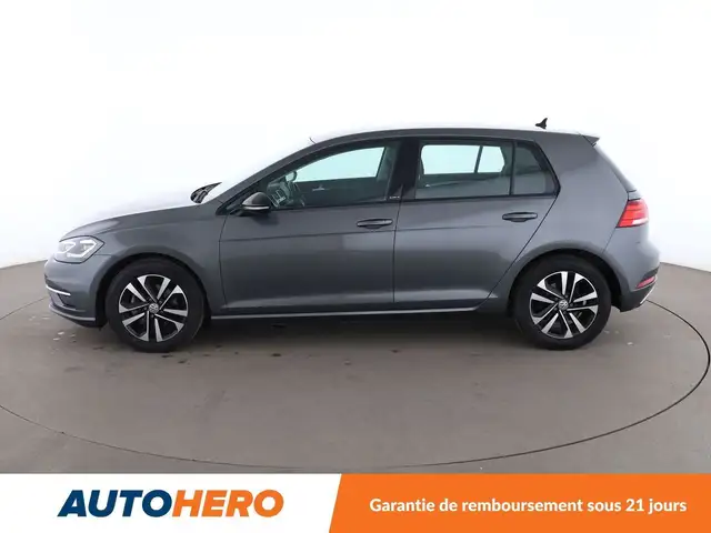 Volkswagen Golf view 3