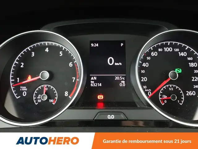 Volkswagen Golf view 20