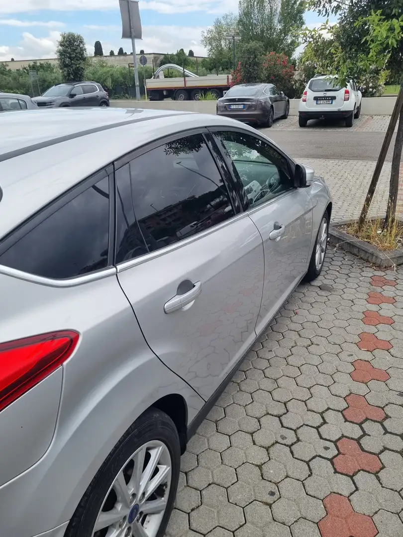 Ford Focus 5p 1.5 tdci Titanium X s&s 120cv - 2