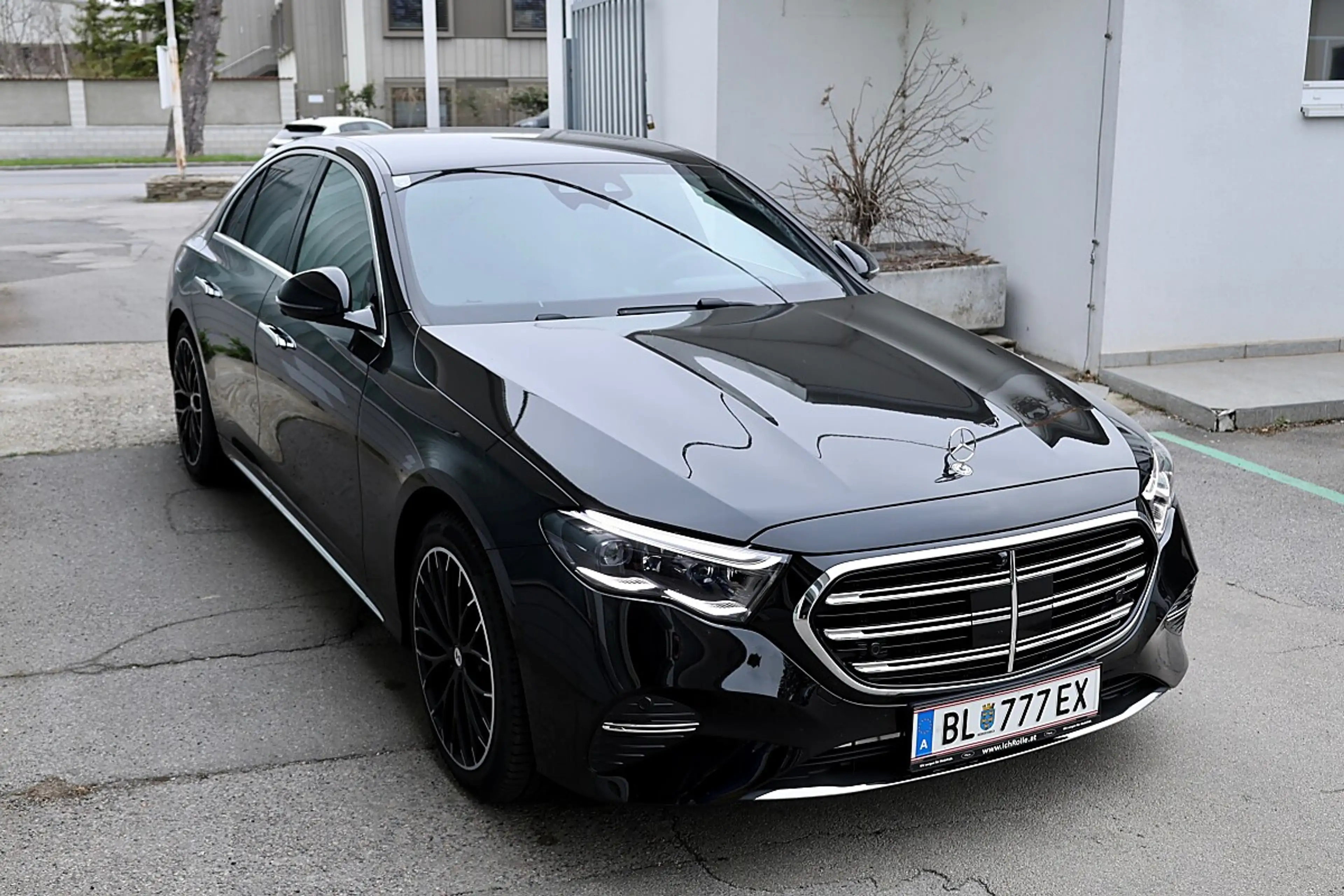 Mercedes-Benz E 220 d MHEV 4Matic Aut. Exclusive AHV — photo 4