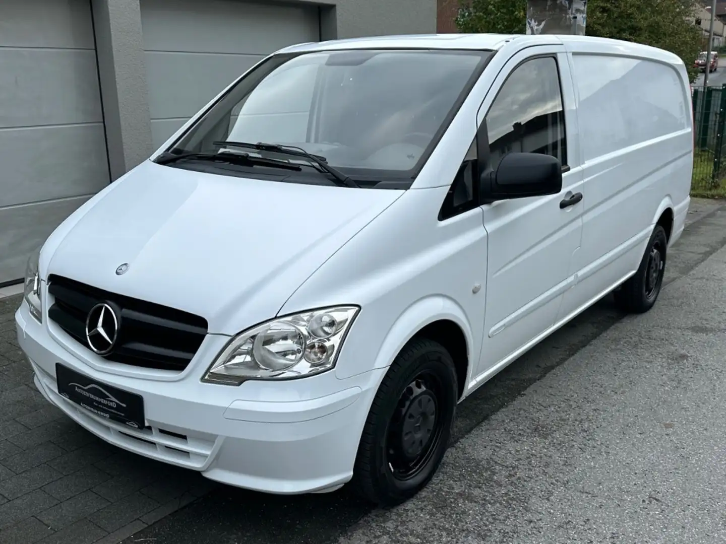 Mercedes-Benz Vito Kasten 110 CDI lang AHK 2,0 t Bílá - 1