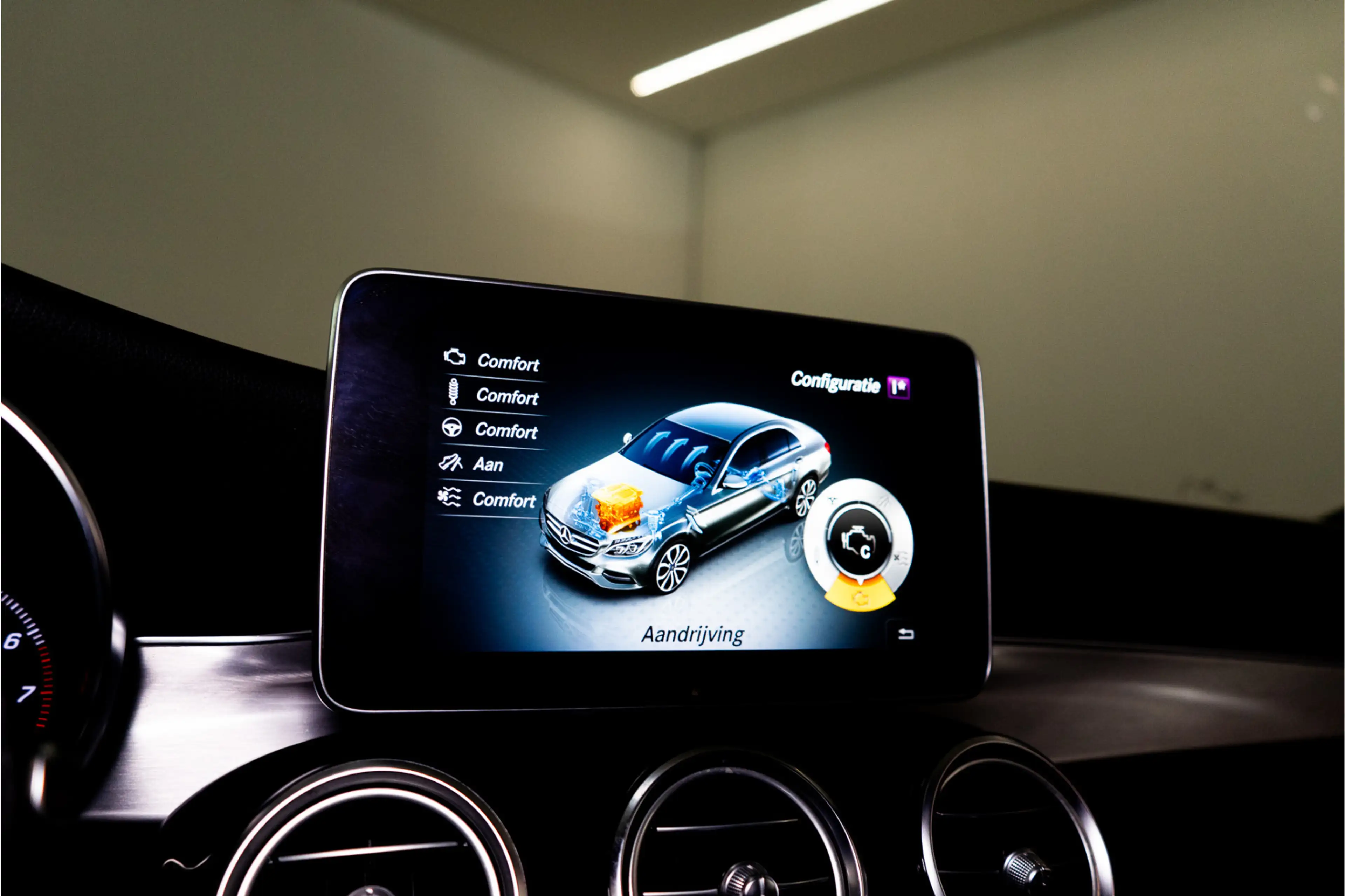 Mercedes-Benz C 350 e Business Solution AMG 279PK | Pano | Keyless | 3 — photo 32