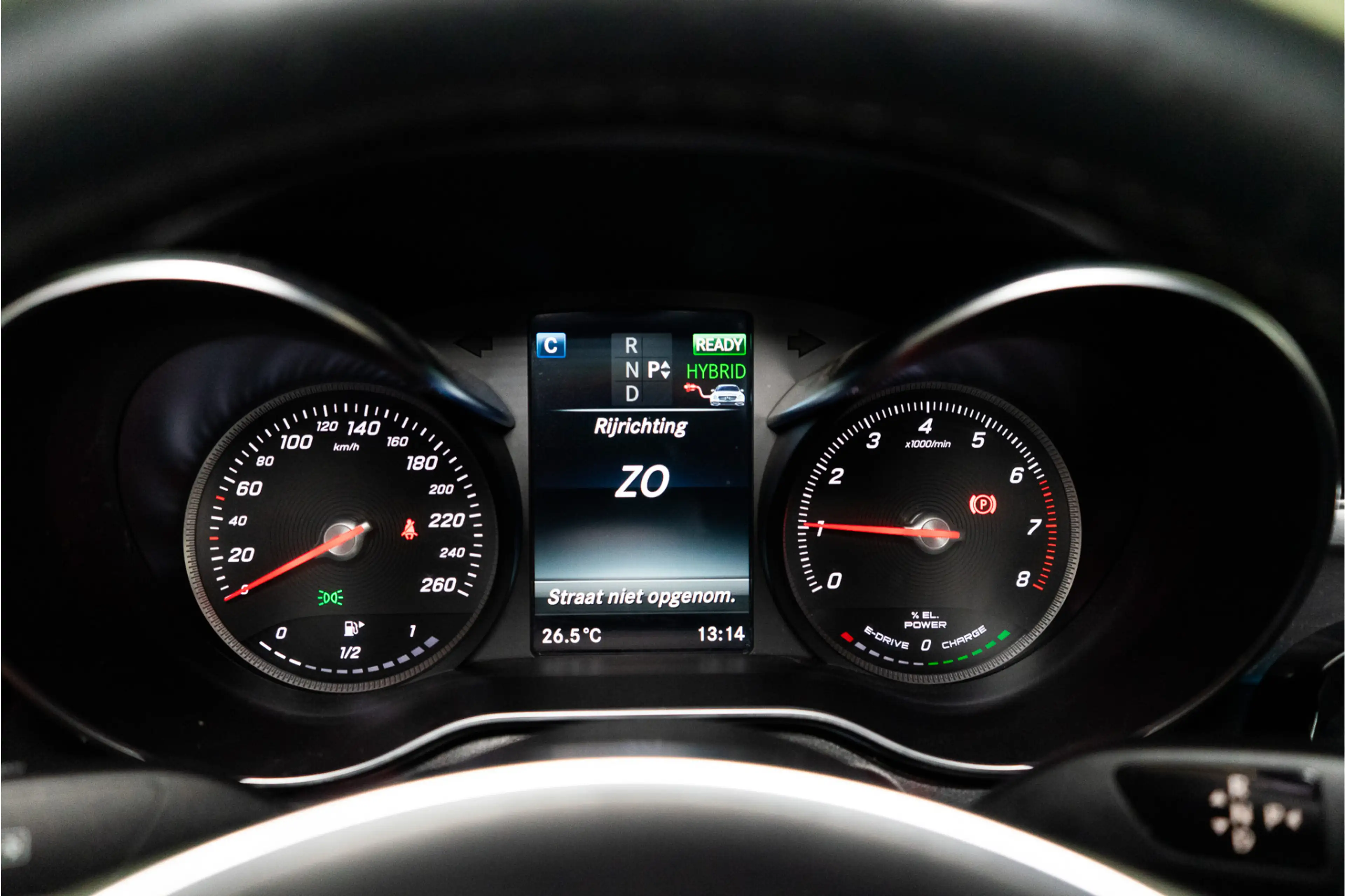 Mercedes-Benz C 350 e Business Solution AMG 279PK | Pano | Keyless | 3 — photo 21