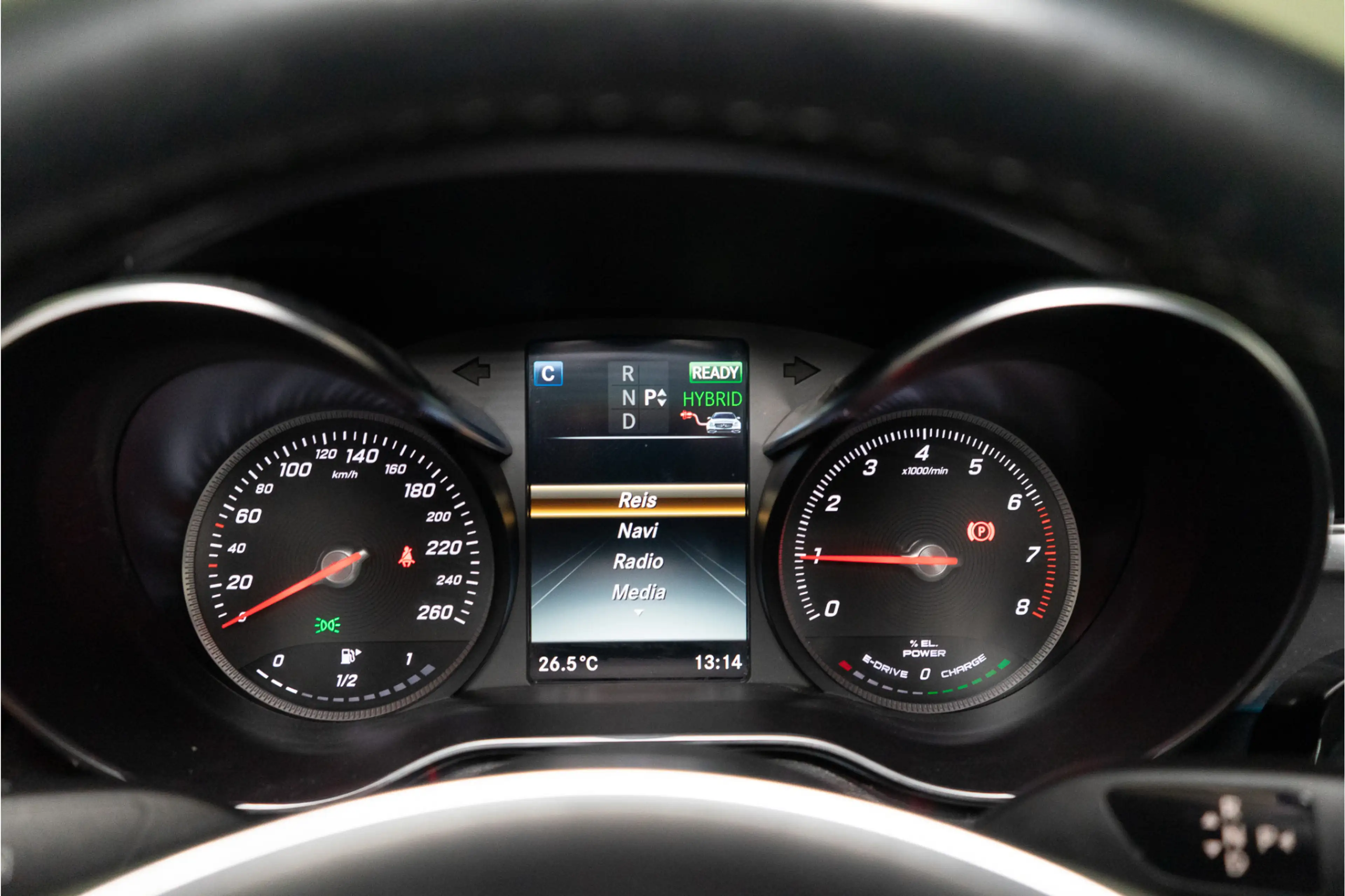 Mercedes-Benz C 350 e Business Solution AMG 279PK | Pano | Keyless | 3 — photo 22