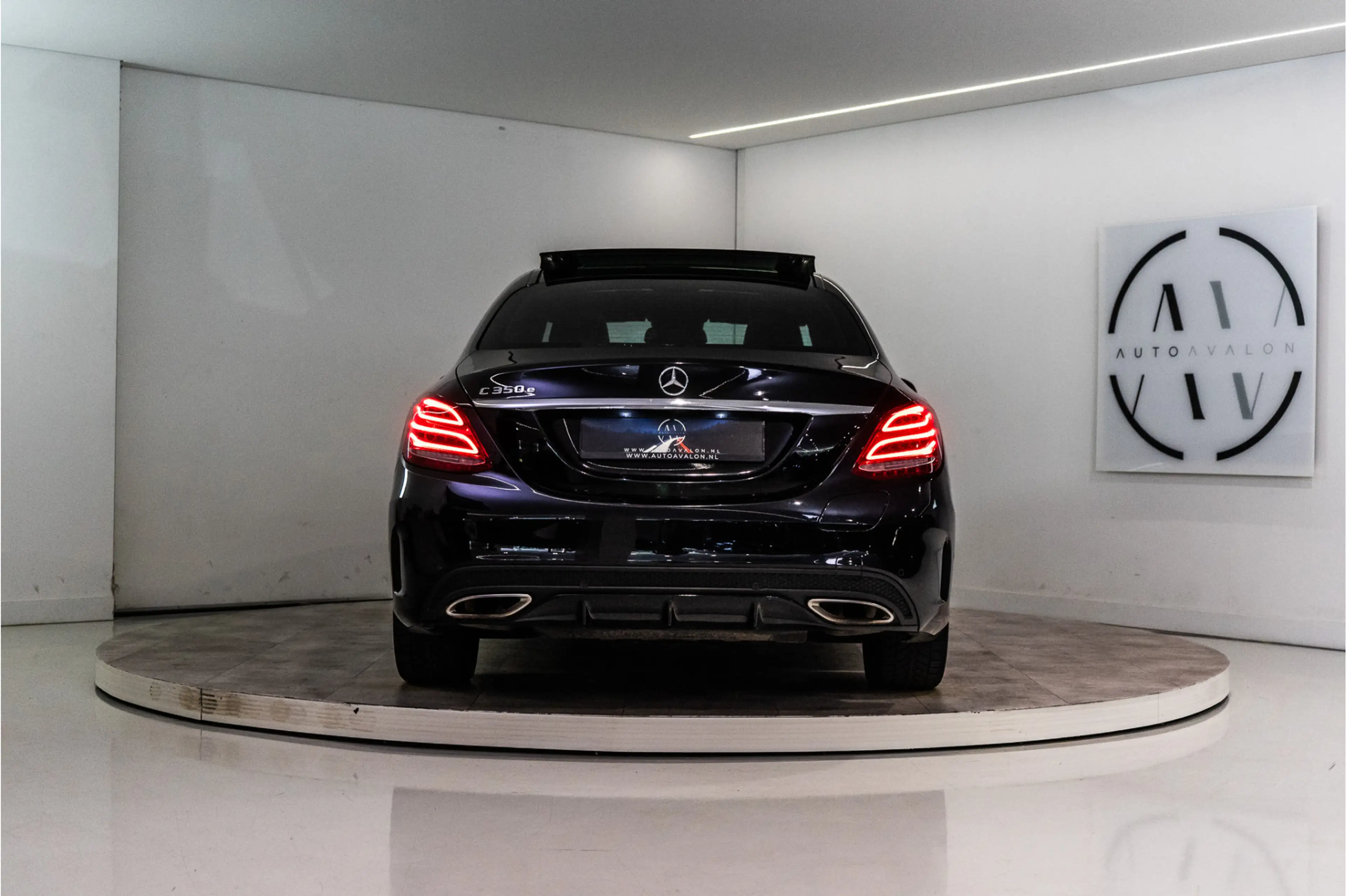 Mercedes-Benz C 350 e Business Solution AMG 279PK | Pano | Keyless | 3 — photo 35