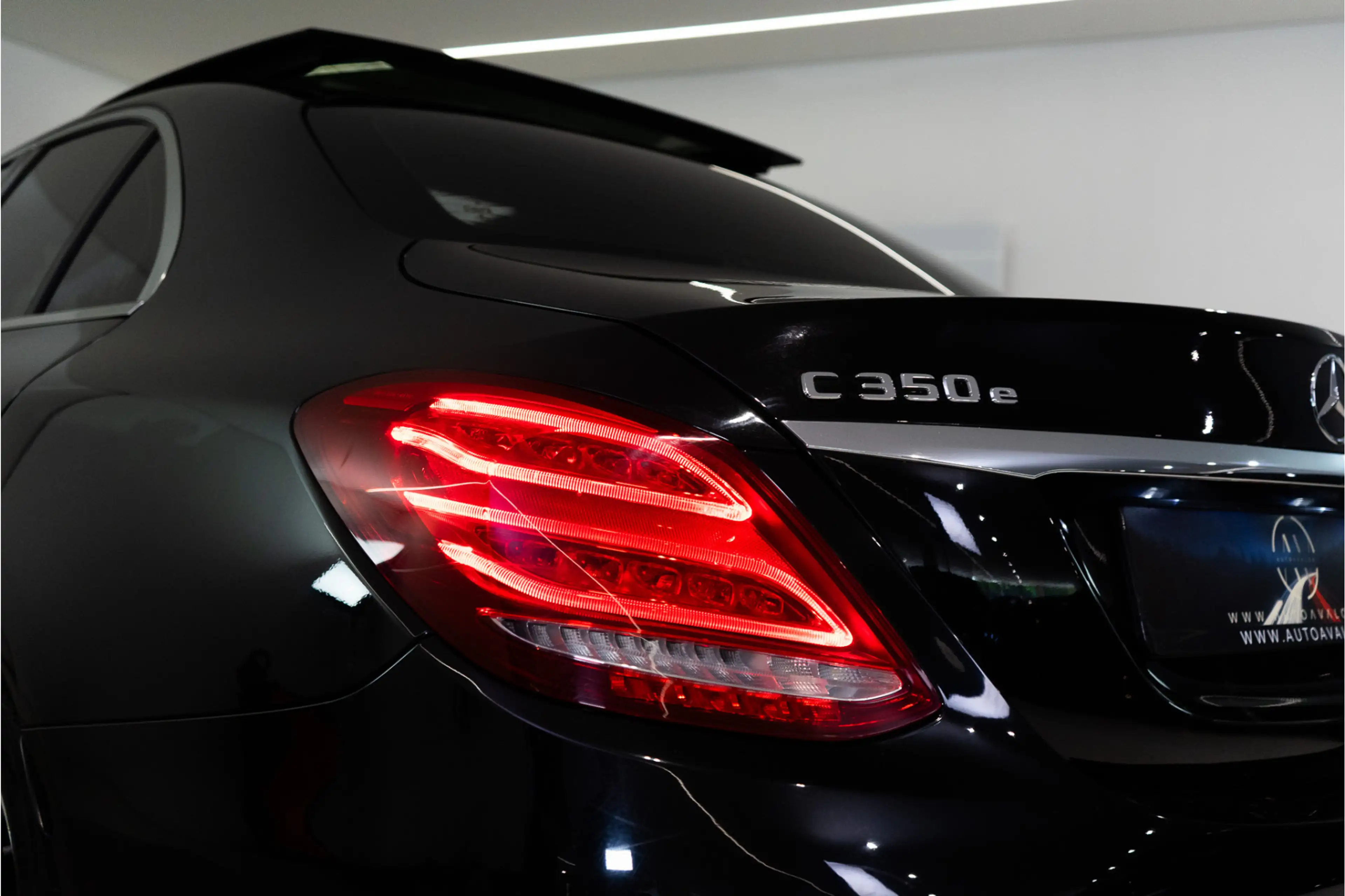 Mercedes-Benz C 350 e Business Solution AMG 279PK | Pano | Keyless | 3 — photo 8