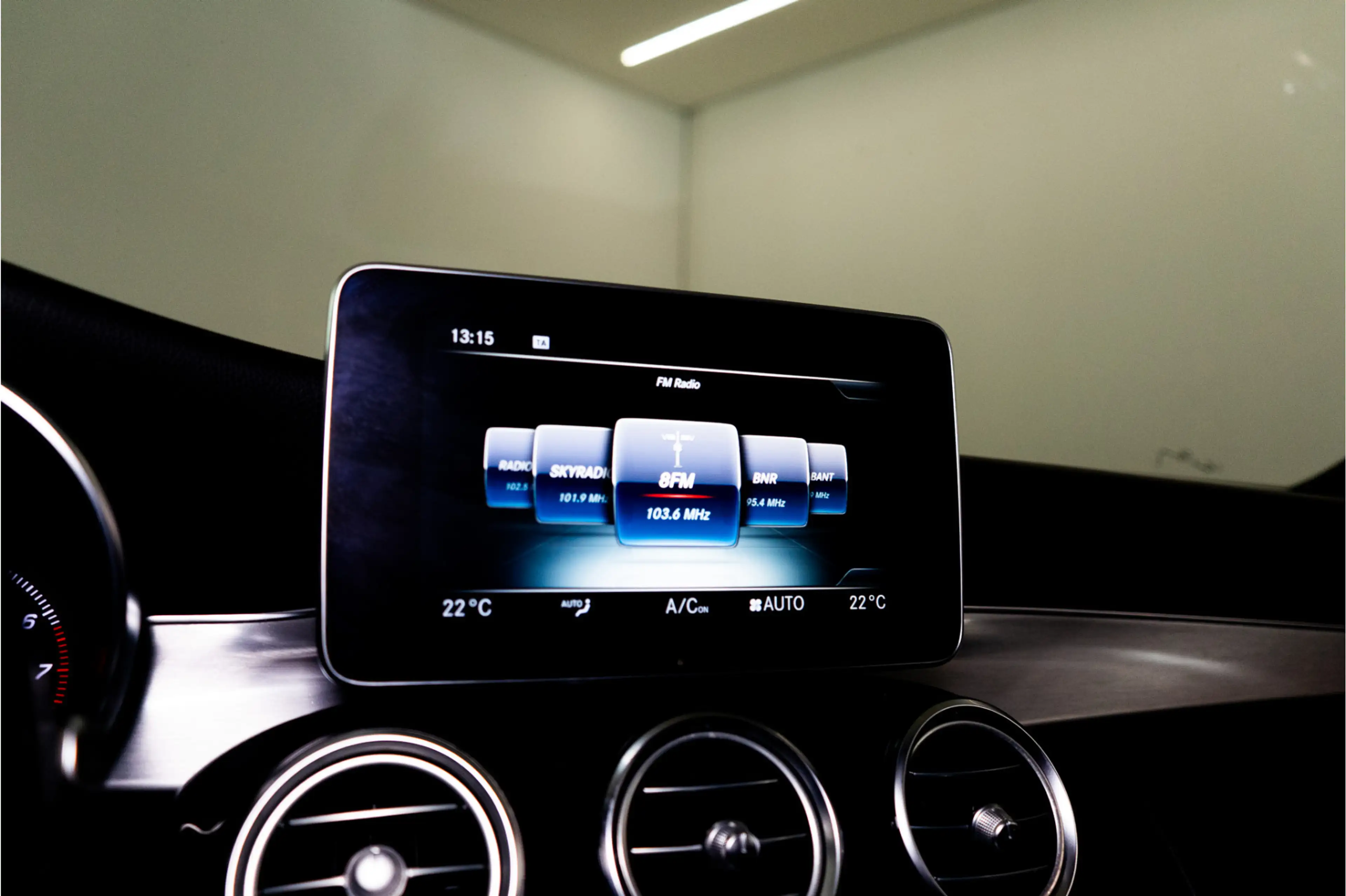 Mercedes-Benz C 350 e Business Solution AMG 279PK | Pano | Keyless | 3 — photo 29