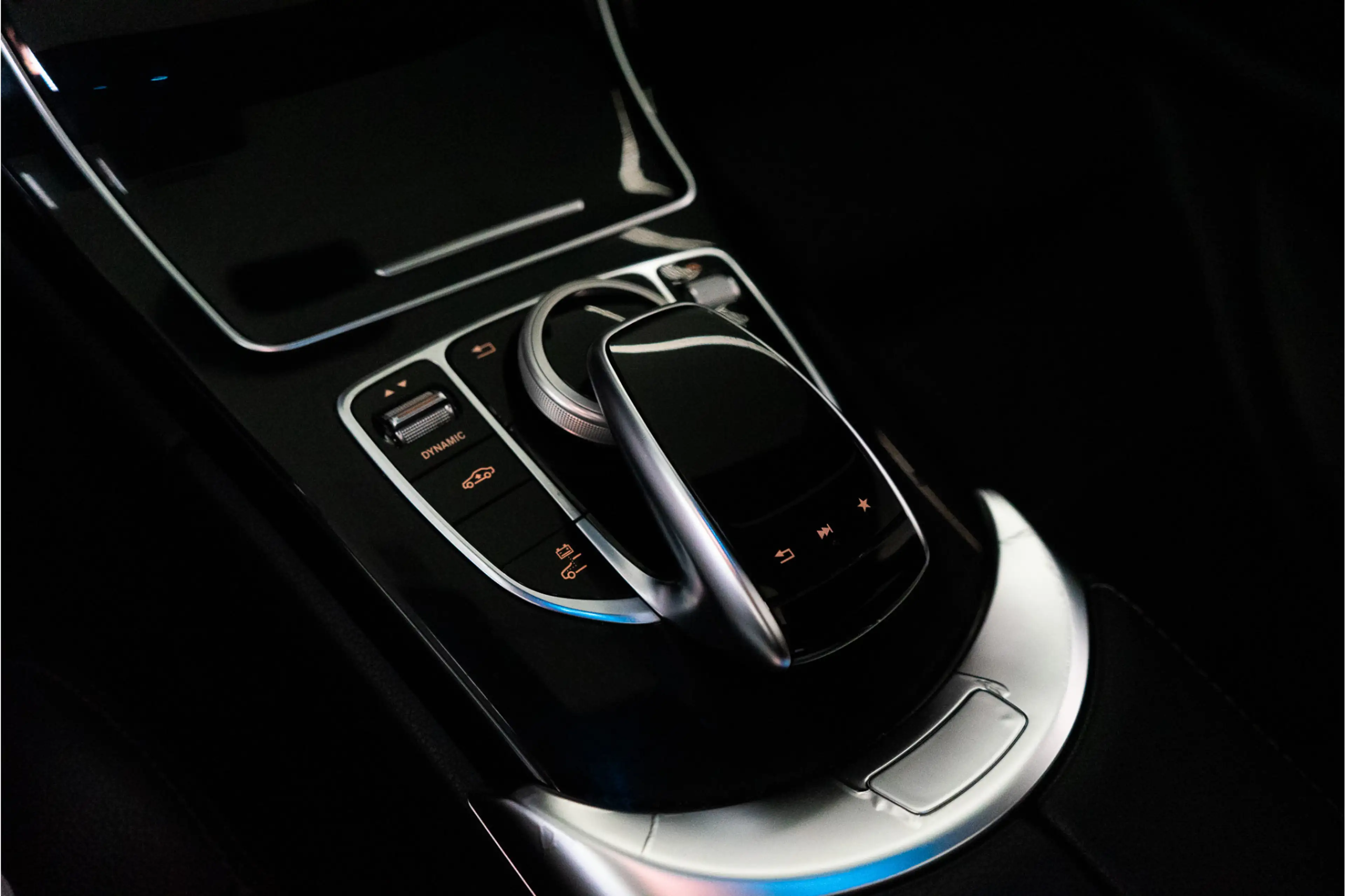 Mercedes-Benz C 350 e Business Solution AMG 279PK | Pano | Keyless | 3 — photo 25