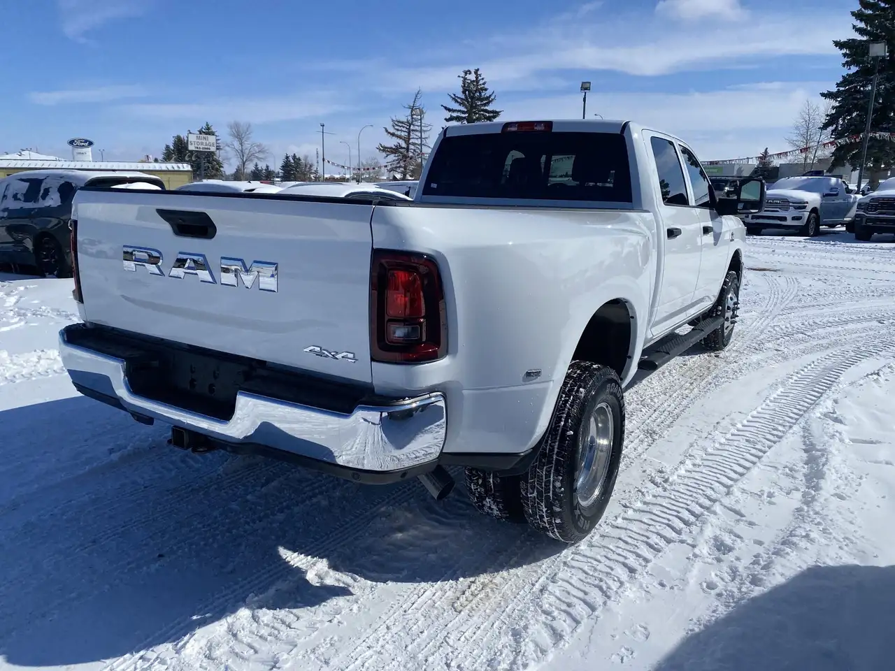 RAM 3500 снимка RAM 3500