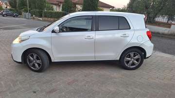Urban Cruiser 1.4 d-4d Luxury Awd