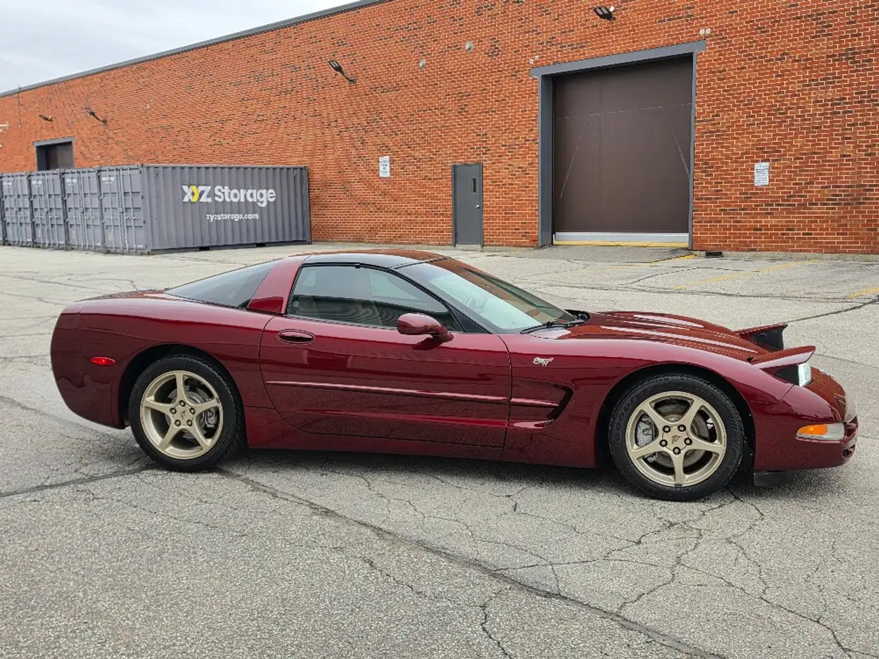 Chevrolet Corvette снимка Chevrolet Corvette