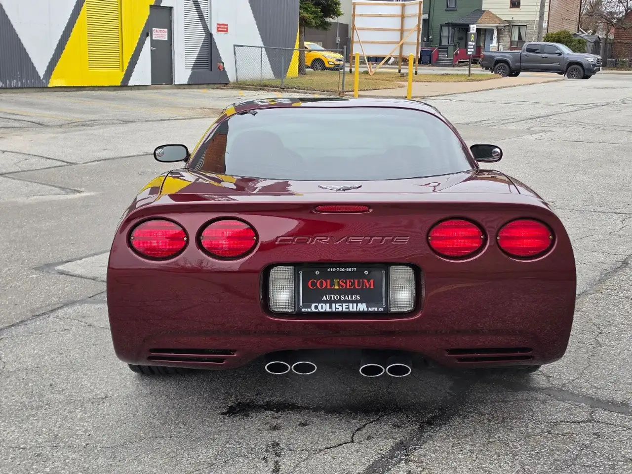 Chevrolet Corvette снимка Chevrolet Corvette