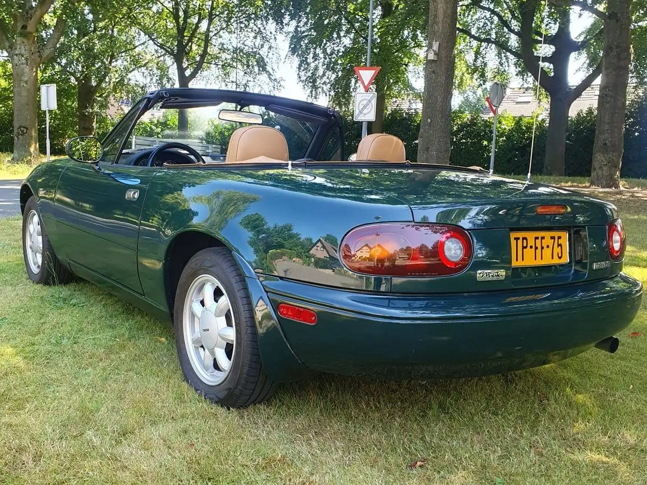Mazda MX-5 Miata 1.6 16V BRG & TAN, foto 4