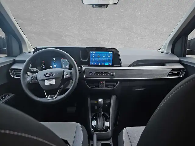 Ford Tourneo Courier view 4