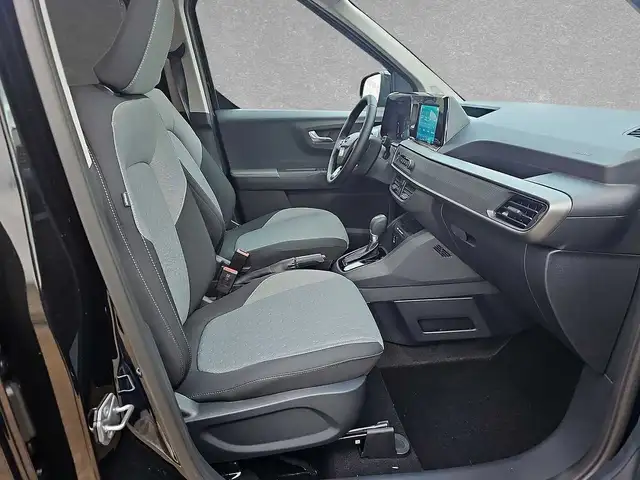 Ford Tourneo Courier view 3