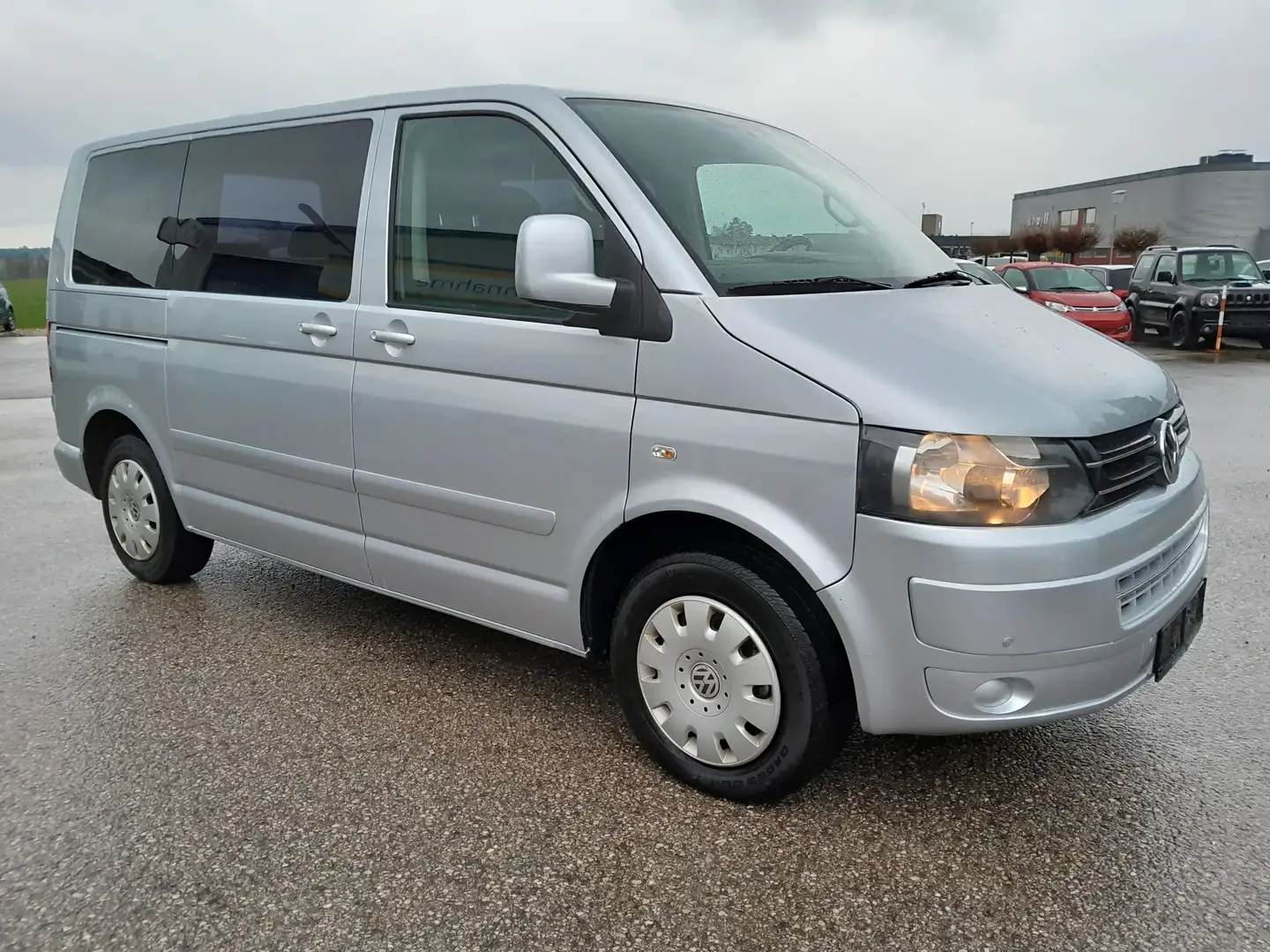 Volkswagen T5 Multivan Comfortline 2,5 TDI 4motion  159.000 km Plateado - 1