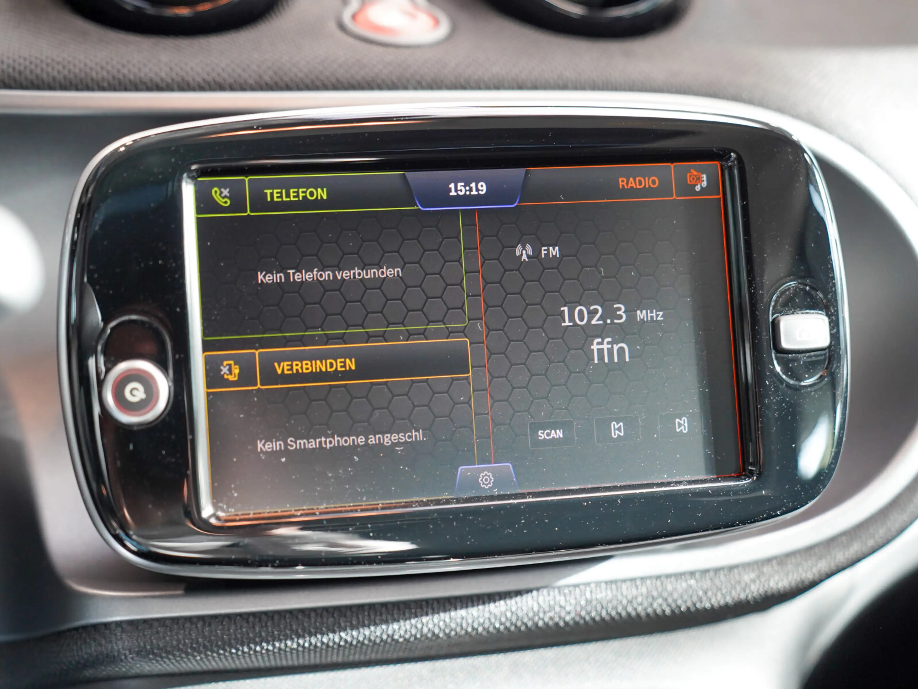 smart forTwo EQ  coupe passion 22kW Pano LED Ganzjahres — photo 14