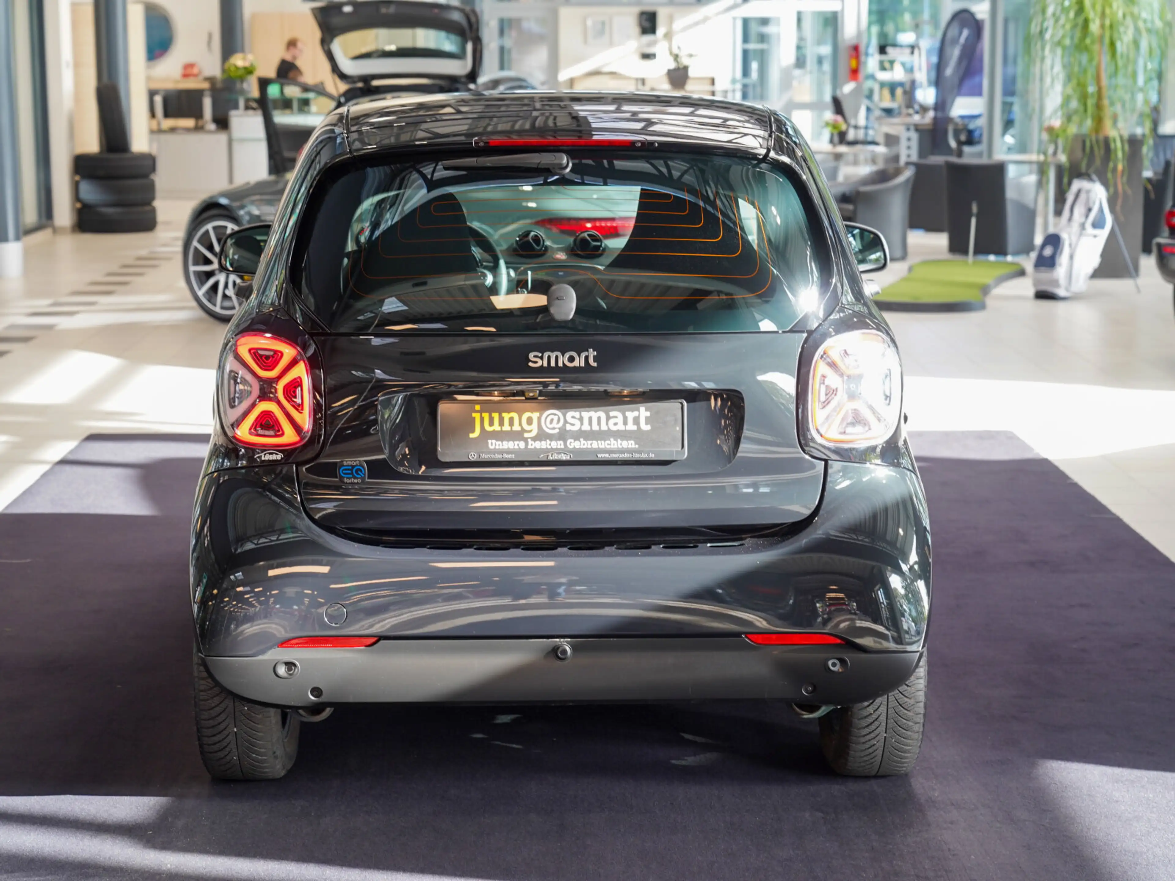 smart forTwo EQ  coupe passion 22kW Pano LED Ganzjahres — photo 4