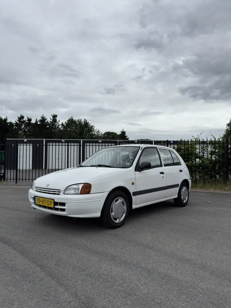 Toyota Starlet 1.3 - 5 Deurs - Zeldzaam - 252.000km Bílá - 1